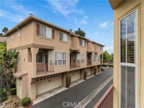 343 W Summerfield   Circle, Anaheim, CA