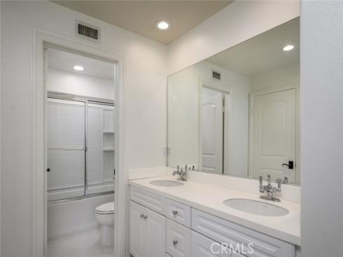 712 S Olive , Anaheim, CA