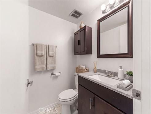 1748 N Willow Woods  D  Drive, Anaheim, CA
