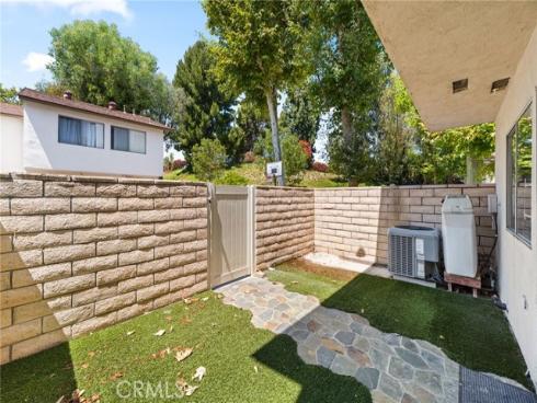 1748 N Willow Woods  D  Drive, Anaheim, CA