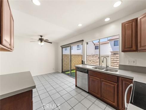 1748 N Willow Woods  D  Drive, Anaheim, CA