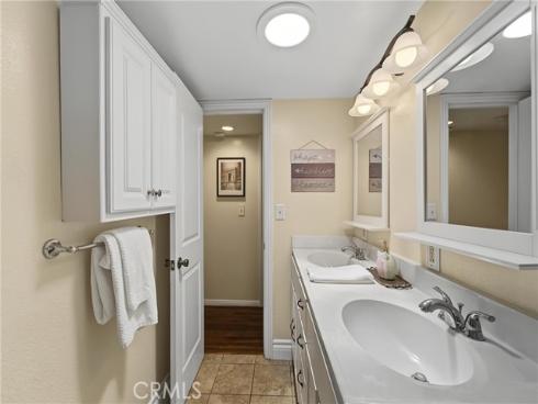 1583 W Cerritos  , Anaheim, CA