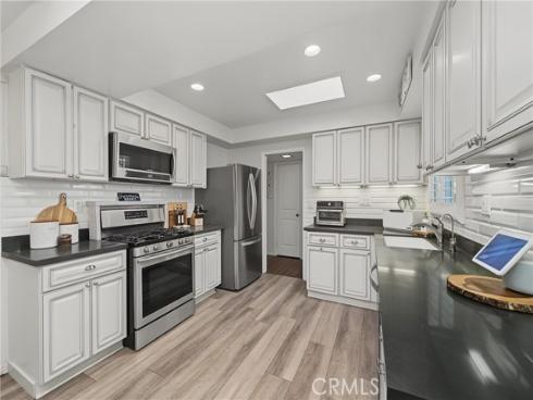 1583 W Cerritos  , Anaheim, CA