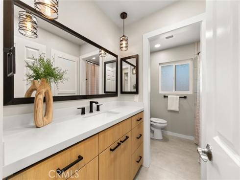 206 N Kennebec , Anaheim, CA