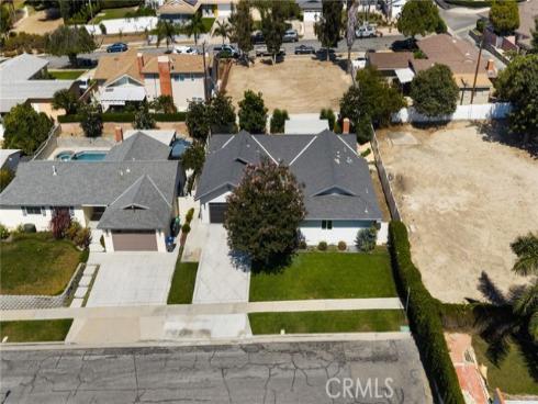 206 N Kennebec , Anaheim, CA