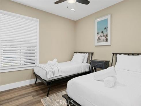 1216 E Clifpark   Way, Anaheim, CA