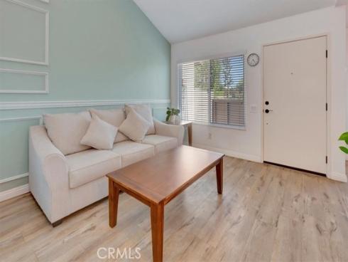 1364 N Schooner 76 Lane, Anaheim, CA
