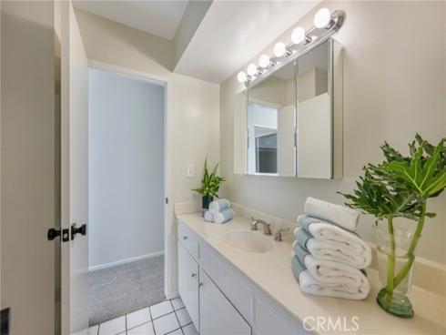 2115 E South Redwood Dr , Anaheim, CA