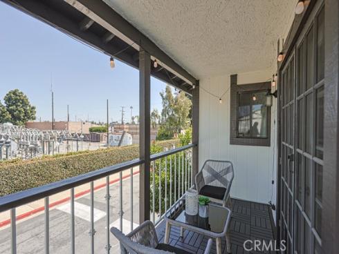 2640 W Meadowview , Anaheim, CA