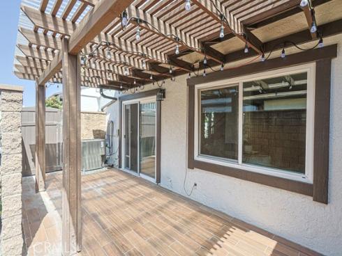 2640 W Meadowview , Anaheim, CA