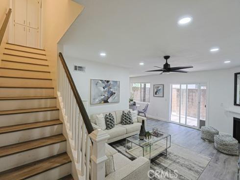 2640 W Meadowview , Anaheim, CA
