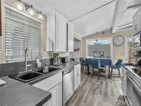 1146 W Claredge  , Anaheim, CA