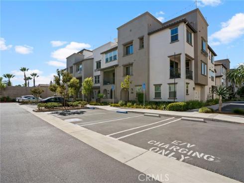 633 S Motif , Anaheim, CA