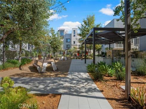 633 S Motif , Anaheim, CA