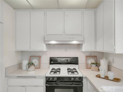 2155 W Banbury   Circle, Anaheim, CA