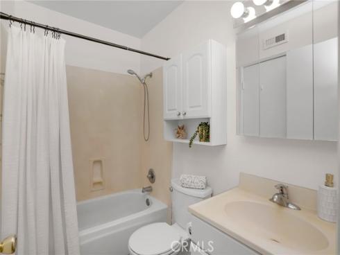 2155 W Banbury   Circle, Anaheim, CA
