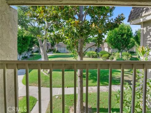 2155 W Banbury   Circle, Anaheim, CA