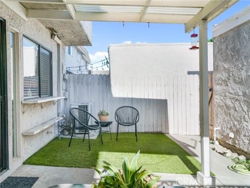 2155 W Banbury   Circle, Anaheim, CA
