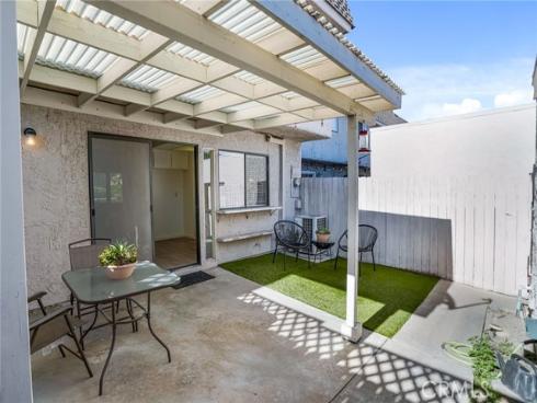 2155 W Banbury   Circle, Anaheim, CA