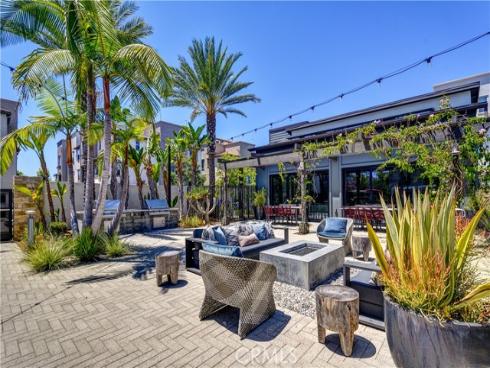 500 S Motif , Anaheim, CA