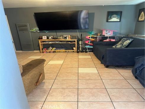 2153 S Oertley , Anaheim, CA