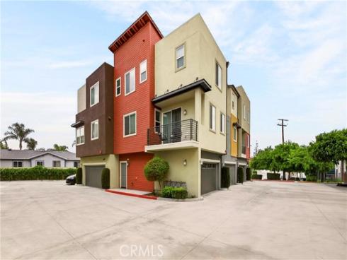 156 N Orange , Brea, CA