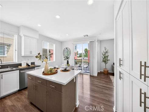 156 N Orange , Brea, CA