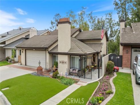 1081 Oak Canyon Way