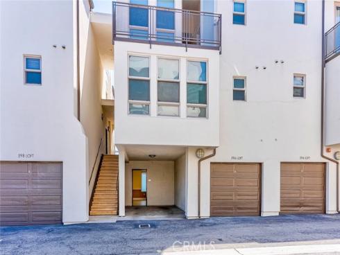 596 S Brea   Boulevard, Brea, CA