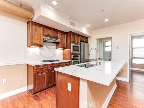 596 S Brea   Boulevard, Brea, CA