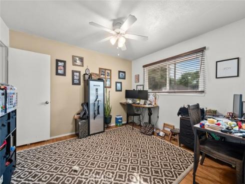 375 Cedar , Brea, CA