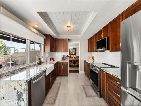 996 W Northwood Ave , Brea, CA
