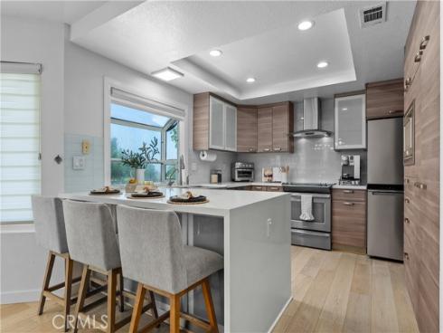 948 Malibu Canyon , Brea, CA