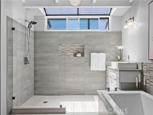 948 Malibu Canyon , Brea, CA