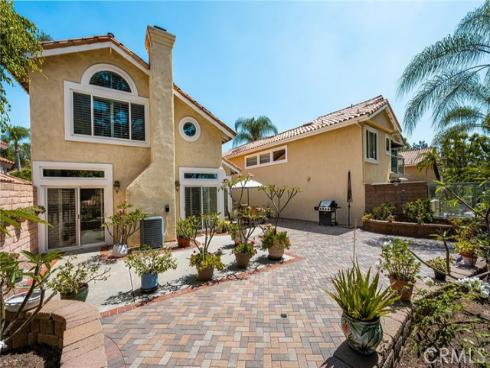 860 E Chisholm Court, Brea, CA