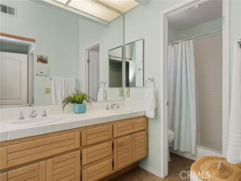 860 E Chisholm Court, Brea, CA