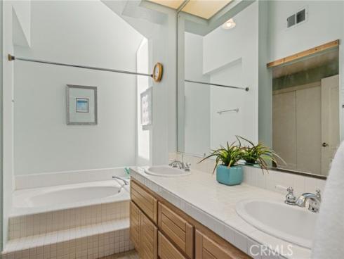 860 E Chisholm Court, Brea, CA