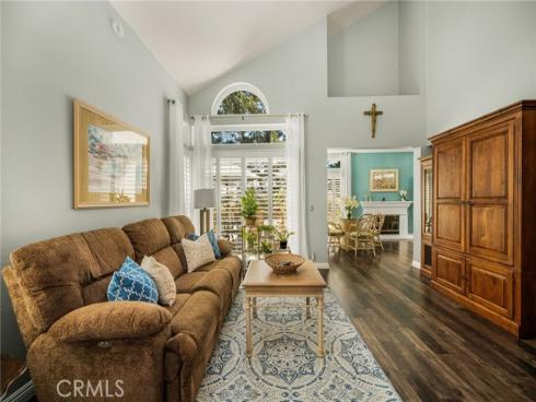 860 E Chisholm Court, Brea, CA