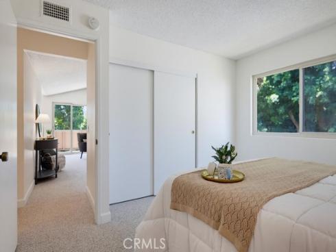 640 N Brea 68 , Brea, CA