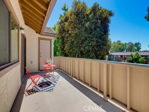 640 N Brea 68 , Brea, CA
