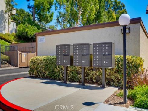 640 N Brea 68 , Brea, CA