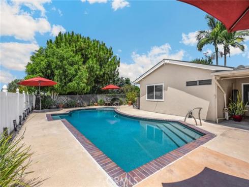 1309 N Puente Street, Brea, CA