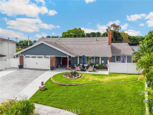 325 Delphia Avenue, Brea, CA
