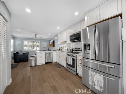 325 Delphia Avenue, Brea, CA