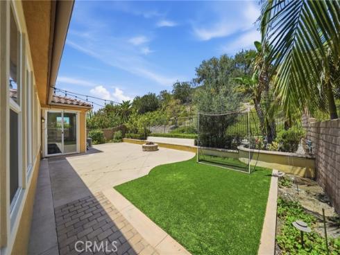 2829  Alamitos Rd  , Brea, CA