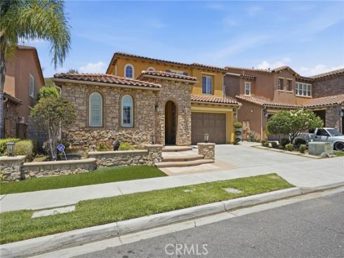 2829  Alamitos Rd  , Brea, CA