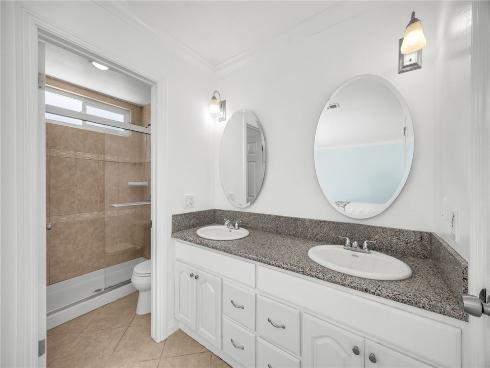 462 Castlegate , Brea, CA