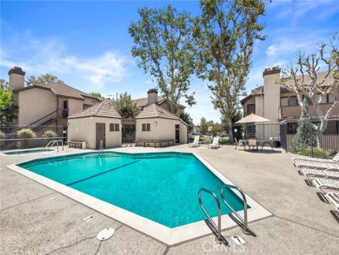 600 N Brea 43 Boulevard, Brea, CA