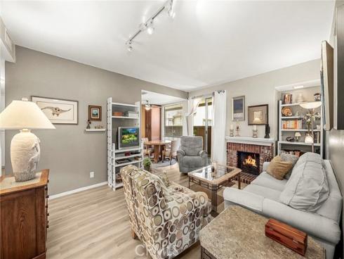 600 N Brea 43 Boulevard, Brea, CA