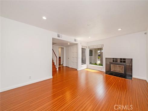 8175  Mammoth  , Buena Park, CA